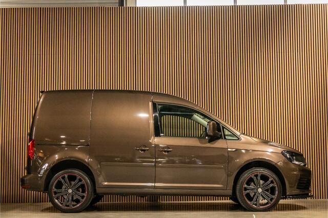 Volkswagen CADDY 2.0 TDI | CarPlay | Lederen bekleding | GTI Velgen | Airco | Elek ramen | NAP Logisch | Nieuwe APK | NL Auto | Euro 6 | BPM Vrij