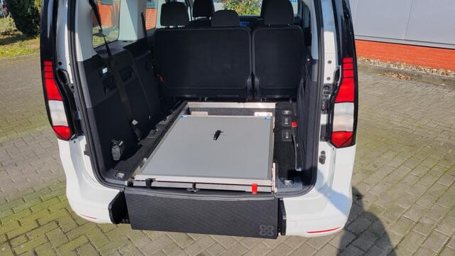 Volkswagen CADDY MAXI Rolstoelauto Taxi automaat