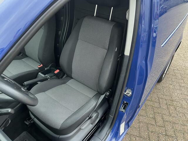Volkswagen CADDY MAXI Caddy Cargo 1.0 TSI Lange wielbasis, benzine motor, btw verrekenbaar, radio met telefoonvoorbereiding.