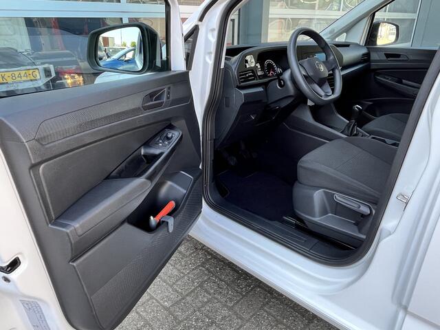 Volkswagen CADDY MAXI Cargo 2.0 TDI L2 Airco Trekhaak 1500kg trekgewicht Telefoonvoorbereiding Schuifdeur Houten laadvloer Euro 6 BPM VRIJ VOOR ONDERNEMERS !!!