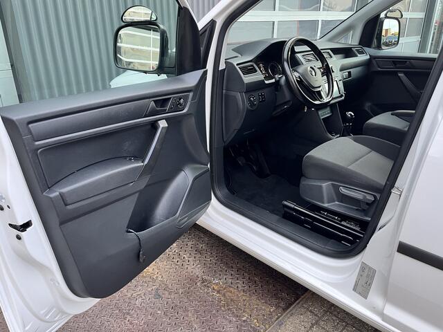 Volkswagen CADDY MAXI 2.0 TDI L2H1 BMT Airco Cruise control Schuifdeur kastinrichting Laderkast Achterklep Parkeersensoren achter Navigatie Telefoonverbinding Verlengd Euro 6 1e eigenaar Bpm vrij voor prive gebruik !!