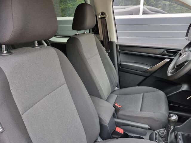 Volkswagen CADDY MAXI 1.4 TSI 130pk. NAVI / TREKHAAK / STANDKACHEL