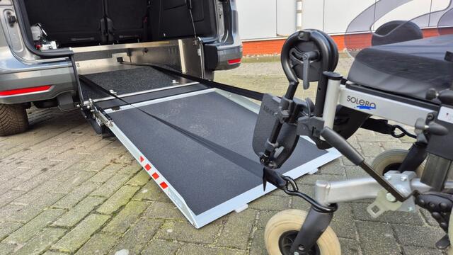 Volkswagen CADDY MAXI DIESEL Automaat rolstoelauto Incl- BPM