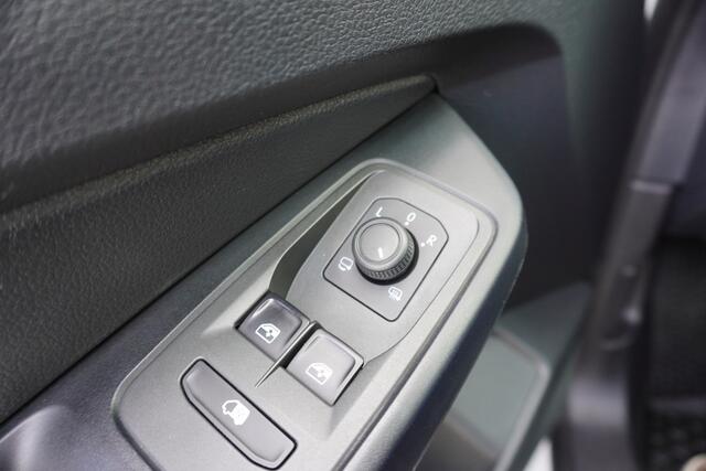 Volkswagen CADDY MAXI Cargo L2 122pk Automaat LED Camera Parkeersensoren Trekhaak Cruise control DAB