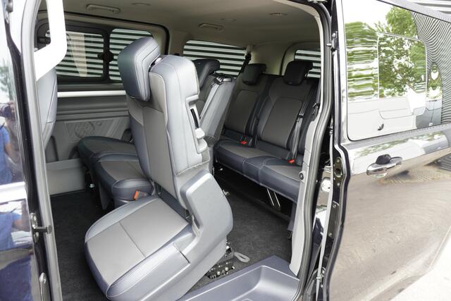 Volkswagen CARAVELLE Elektrisch E-Caravelle 32 L1H1 Style 2 Schuifdeuren 64 kWh 9 persoons LED Apple Carplay Camera ACC Cruise control Digitaal Dashboard