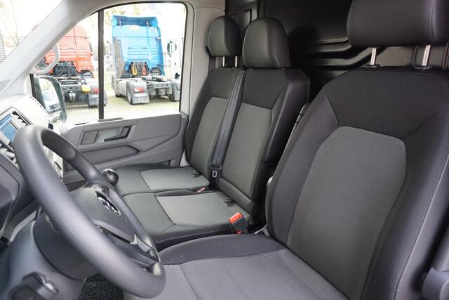 Volkswagen CRAFTER 30 2.0 TDI L3H3 Highline | 140PK | App-Connect | Trekhaak | Camera