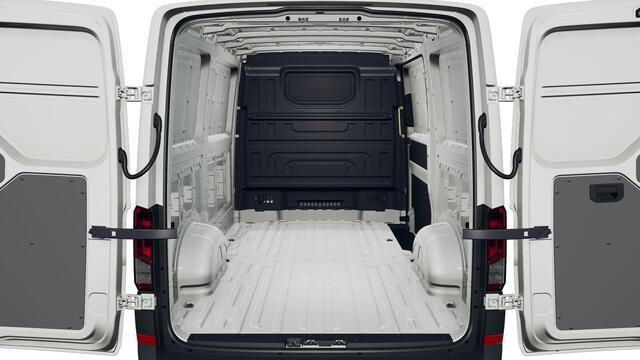 Volkswagen CRAFTER 30 2.0 TDI L3H2 Highline 140 Pk Automaat | Trekhaakvoorbereiding | App-connect | 3 Zits