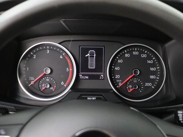 Volkswagen CRAFTER 2.0TDI 140PK L3H2 Highline | 3-Persoons | Navigatie | Camera | Betimmering