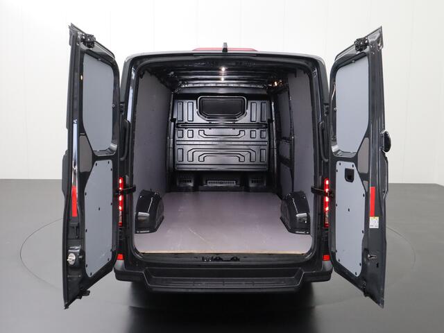 Volkswagen CRAFTER 2.0TDI 140PK L3H2 | Navigatie | Camera | Airco | Cruise | Betimmering
