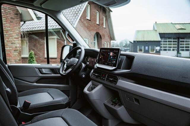 Volkswagen CRAFTER 2.0 TDI 177PK Automaat L3H3 Comfortline 2x LED | NAVI | Camera | Trekhaak | Airco |