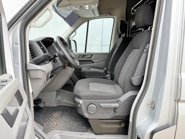 Volkswagen CRAFTER 140pk L3H3 Auto AC Cruise Navi Camera Sensoren