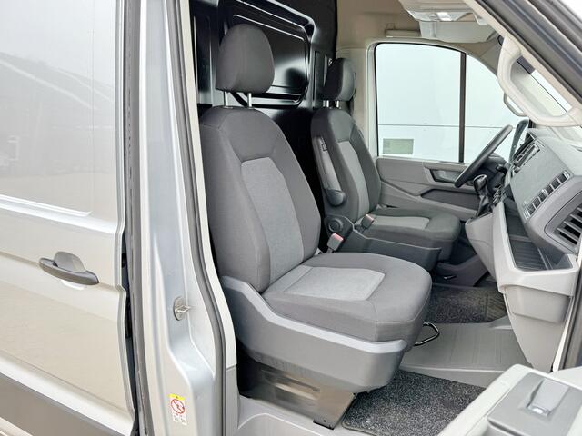 Volkswagen CRAFTER 140pk L3H3 Auto AC Cruise Navi Camera Sensoren