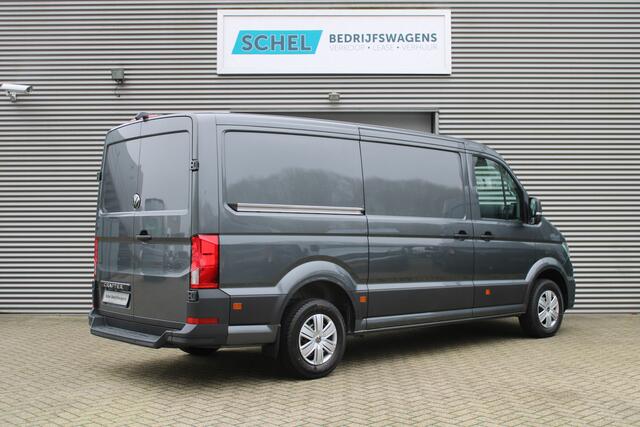 Volkswagen CRAFTER 35 2.0 TDI L3H2 177pk - Facelift - Navigatie - LED - Geveerde stoel - Virtual cockpit - Camera - Verwarmd stuur - Stoelverwarming - Rijklaar