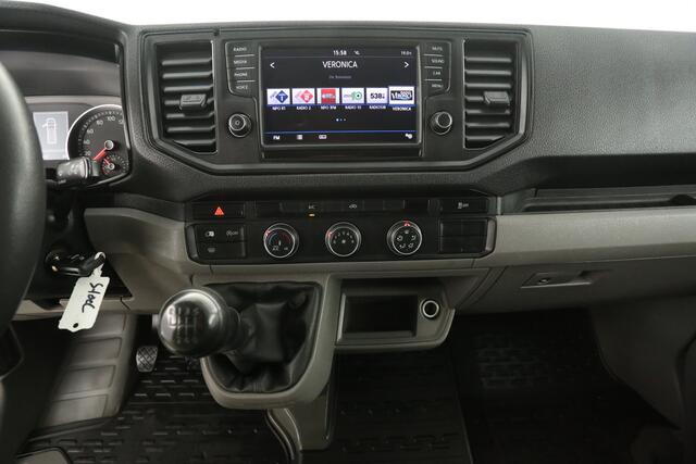 Volkswagen CRAFTER 35 2.0 TDI L3H3 177PK 3500KG Trekgew. Werkbus Airco Camera Carplay Cruise 3 Persoons Imperiaal Trekhaak