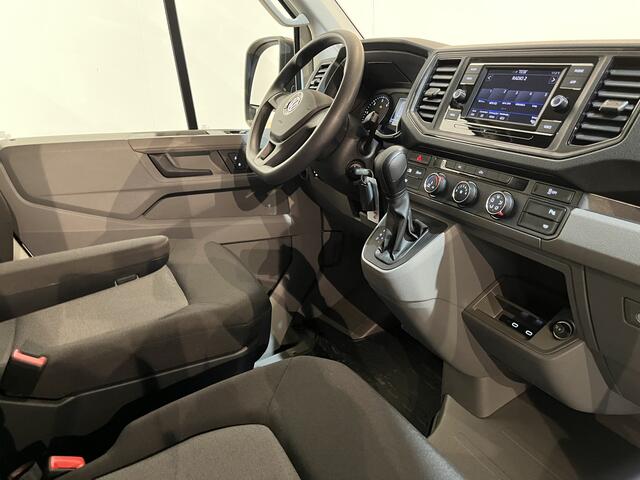 Volkswagen CRAFTER 30 2.0 TDI L3H2 140 PK Automaat / Euro 6 / Airco / Cruise Control / Camera / CarPlay / 3-Zits / 18.500 KM !!