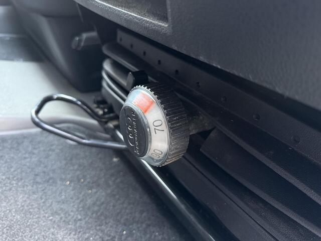 Volkswagen CRAFTER 35 2.0 TDI 140PK L4H3 Highline Automaat ?Carrier -20ºC koel- vriesunit ?Dag-Nacht Vriezen ?Navigatie ?Airco ?Cruise ?Camera ?Volledig geisoleerd ?Comfortstoel ?Parkeersensoren
