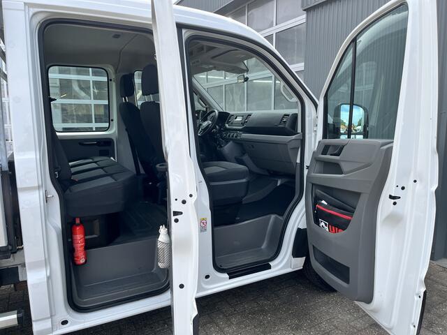 Volkswagen CRAFTER 35 2.0 TDI DC Openlaadbak Haib laadkraan Airco Cruise controle 6-Persoons Pick-up Euro 6 Ex gemeente Bpm vrij Werkverlichting Kraan Autolaadkraan Open laadbak Ex gemeinde