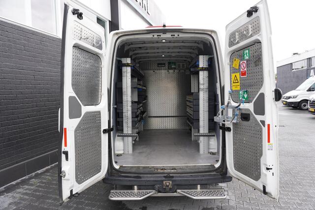 Volkswagen CRAFTER 2.0 TDI 140PK L3H3 EURO 6 - Airco - Navi - Cruise - ¤ 15.950,- Excl.