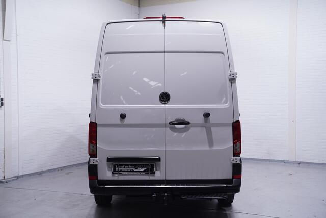 Volkswagen CRAFTER 2.0 TDI 140 pk L3H3 Airco, Apple Carplay, Dodehoek Assist, 270 Graden Deuren, Laadruimte Pakket, PDC V+A, 3-Zits