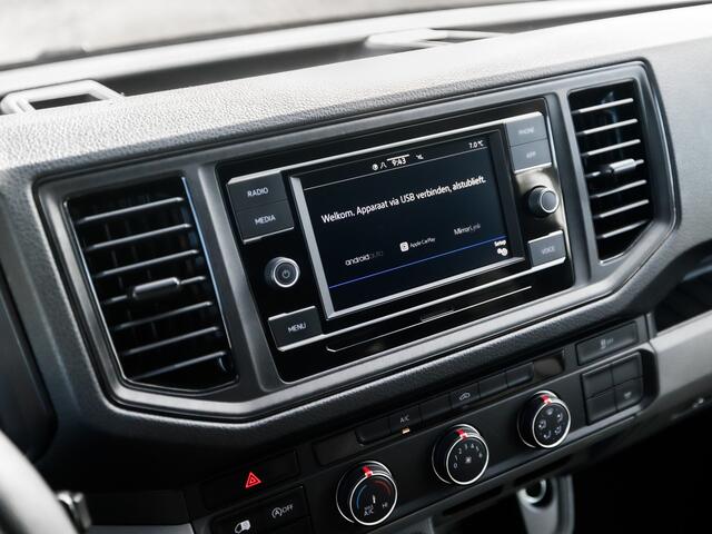 Volkswagen CRAFTER 35 2.0 TDI L4H3 (DUBBELE SCHUIFDEUREN, APPLE CARPLAY, CAMERA, AIRCO, ELEK RAMEN, 3 ZITPLAATSEN, BLUETOOTH, NIEUWE APK, NIEUWSTAAT)