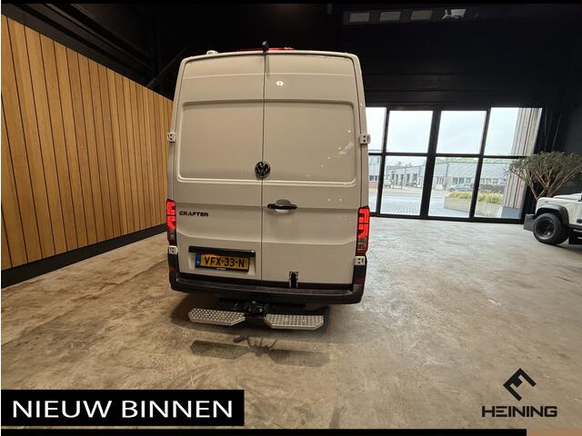 Volkswagen CRAFTER 35 2.0 TDI L3H3 Comfortline 140 PK Automaat. Navi. Apple-carplay. Camera. Werkplaatsinrichting.