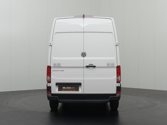 Volkswagen CRAFTER 2.0TDI 140PK L3H3 | Navigatie | Camera | 3-Persoons | Airco | Cruise