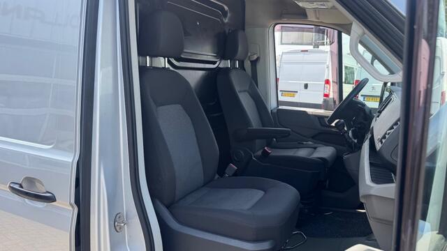 Volkswagen CRAFTER 2.0 TDI 75KW 102PK L3H2 EURO 6 AIRCO/ CRUISE CONTROL/ NAVIGATIE/ 100% DEALERONDERHOUDEN