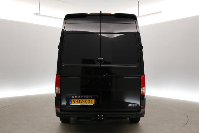 Volkswagen CRAFTER 2.0 TDI DSG HERRO EDITION L3H3 140PK | FACELIFT MODEL | BPM VRIJ | NIEUW 3000KG 2XSCHUIFDEUR TREKHAAK VIRTUAL ADAPTIVE CRUISE LED CARPLAY 17"LMV