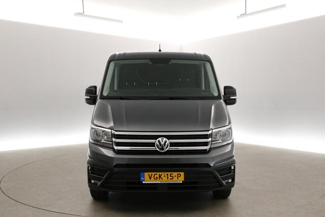 Volkswagen CRAFTER 35 2.0 TDI L3H2 141PK 3000KG Trekgew. Trekhaak Camera Cruise Carplay Airco Navigatie PDC 3 Persoons