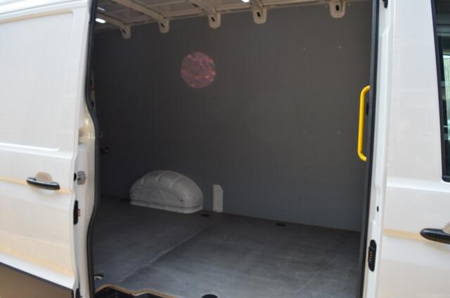 Volkswagen CRAFTER 35 2.0 TDI L3H3 Hi