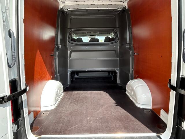 Volkswagen CRAFTER 35 2.0 TDI L3H2 Dubbele Cabine - Direct leverbaar! Nieuw model