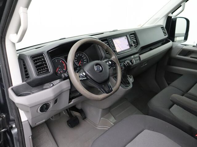 Volkswagen CRAFTER 2.0TDI 140PK DSG Automaat L3H3 | Trekhaak | Navigatie | Camera | 3-Persoons | Betimmering