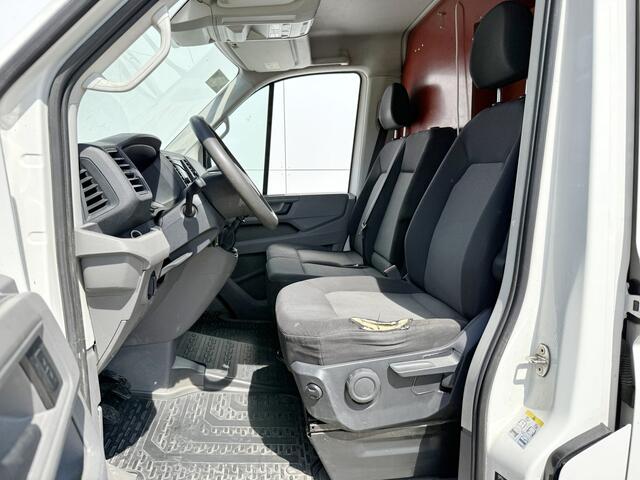 Volkswagen CRAFTER 2.0 TDI 102PK Open laadbak Airco Cruise Control Carplay Camera Trekhaak