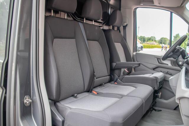 Volkswagen CRAFTER 35 2.0 TDI 177pk Automaat L3H2 ** BPM VOORDEEL, NIEUW ** Adaptive Cruise, 2x schuifdeur, Stoelverwarming, Carplay, Full LED, Camera.