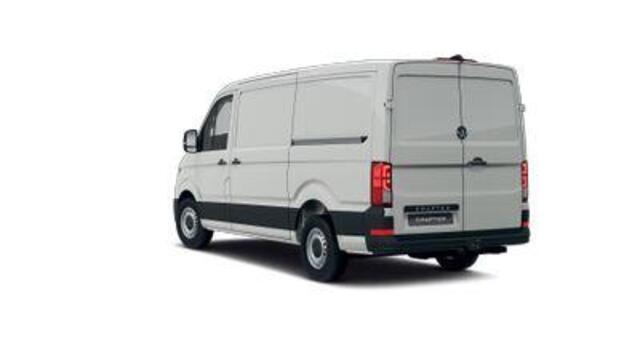 Volkswagen CRAFTER Bedrijfswagens Trendline L3 2.0 TDI EU6 140 pk GVW 3.0T NETTO DEAL!! Zijschuifdeur links en rechts! Trekhaak! VOORRAAD!! !