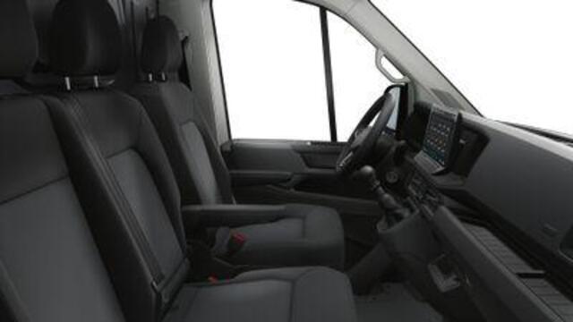 Volkswagen CRAFTER Bedrijfswagens Trendline L3 2.0 TDI EU6 140 pk GVW 3.0T NETTO DEAL!! Zijschuifdeur links en rechts! Trekhaak! VOORRAAD!! !