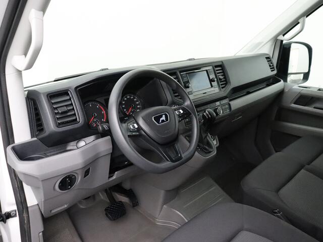 Volkswagen CRAFTER 2.0TDI 140PK DSG Automaat L3H3 | Camera | 3-Persoons | Betimmering | Airco | Cruise