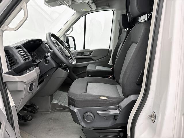 Volkswagen CRAFTER 35 2.0 TDI L3H3 Navigatie Inrichting Achteruitrijcamera met sensoren Cruise control