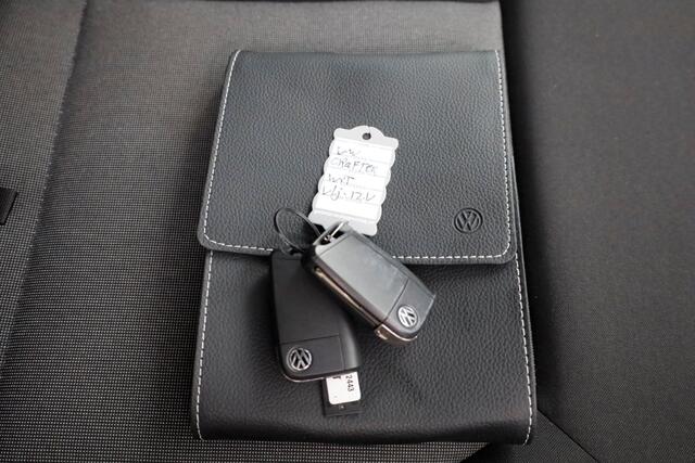 Volkswagen CRAFTER 35 2.0 TDI 140pk L3H3 (L2H2) Airco/Navi/Camera 10-2020