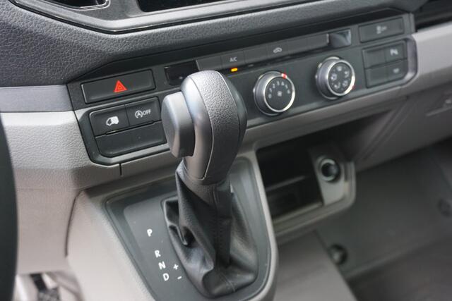 Volkswagen CRAFTER 35 2.0 TDI L3H3 177PK | Camera | Navi | Cruise-Control | Trekhaak | Parkeersensoren