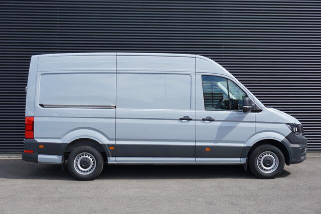 Volkswagen CRAFTER 35 2.0 TDI L3H3 177PK | Camera | Navi | Cruise-Control | Trekhaak | Parkeersensoren