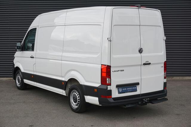 Volkswagen CRAFTER 35 2.0 TDI L3H3 140PK | Trekhaak | Camera | App- Connect | Cruise-Control