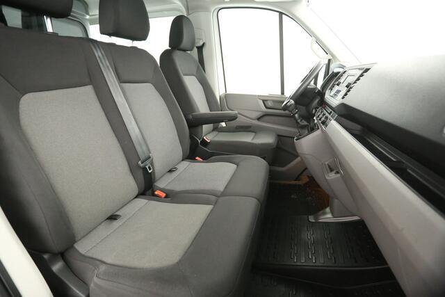 Volkswagen CRAFTER 35 2.0 TDI L3H2 140PK | Dubbele Cabine | 6 Persoons | Airco Cruise Parkeersensoren Trekhaak