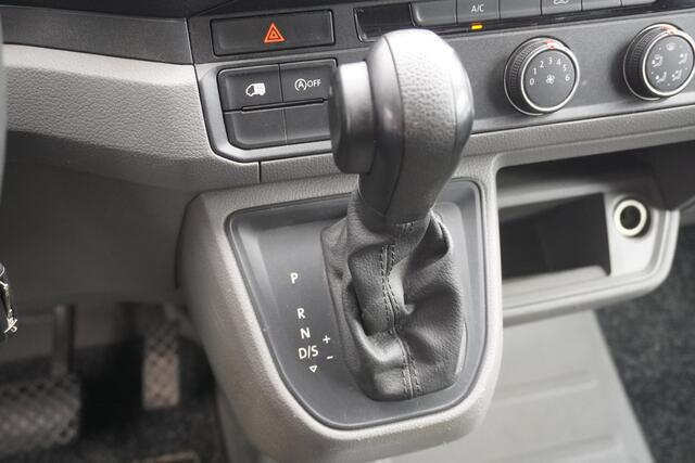 Volkswagen CRAFTER 2.0 TDI L3H3 EURO 6 - Airco - Navi - Cruise - Trekhaak - ¤19.950,- Excl.