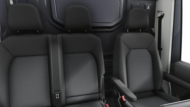 Volkswagen CRAFTER Bedrijfswagens Exclusive L3H3 2.0 TDI 130 kW 177 pk 8 versn. Auto | Red Line Pakket | Ergoactive geveerde bestuurdersstoel | Side assist dodehoekdetectie | Schuifdeur links | Stoelverwarming voor bestuurder en bijrijdersstoel |