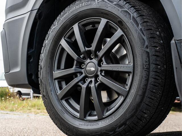 Volkswagen CRAFTER 35 2.0 TDI L3H3 Highline LED LEDER CAMERA TREKHAAK CRUISE APPLE CARPLAY 177 PK BOMVOL!!