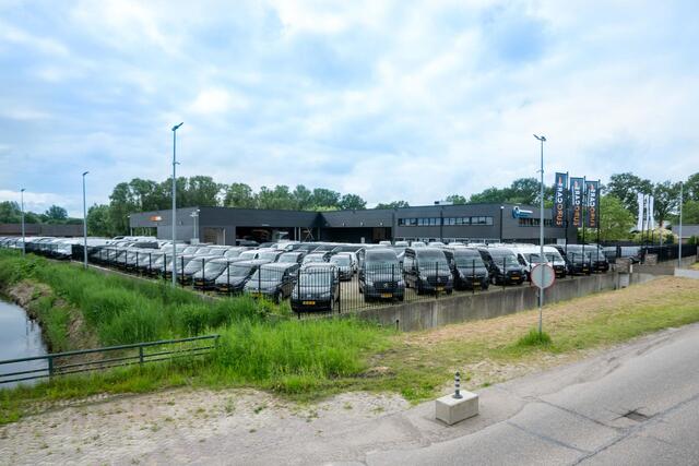 Volkswagen CRAFTER 35 2.0 TDI L4H3 Dubbele Cabine Automaat Navi Airco Cruise Control Imperiaal&Ladder Trekhaak