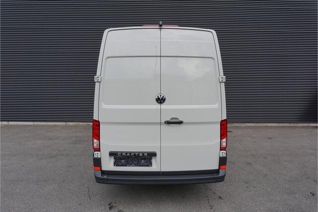 Volkswagen CRAFTER 35 | 140 PK AUT | L3H3 | App-Connect | Cruise | Camera | Verlengde Garantie!