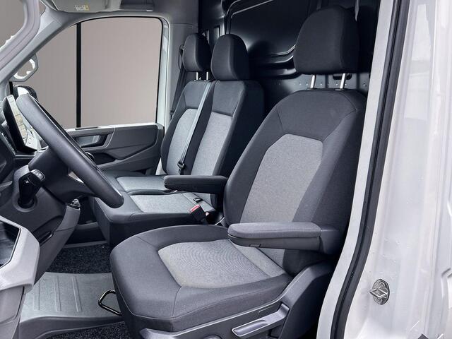 Volkswagen CRAFTER 2.0 TDI 140 PK L3H2 Highline Airco | All Seasonbanden | Navigatie (Apple carplay / Android Auto) |