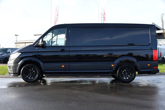 Volkswagen CRAFTER 35 2.0 TDI L3H2 Black Edition Camera, Carplay, Stoelverwarming, LED, Trekhaak, Sensoren, multimedia, Automaat, Uniek!